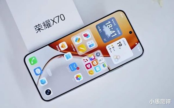 荣耀出生“新卷王”, 512GB+8300mAh+IP69K, 卖得好也得赓续降